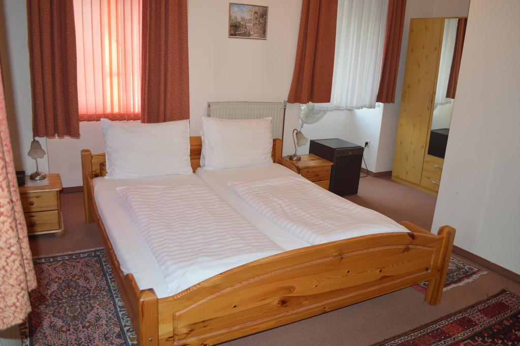 Hotel Pension Walzerstadt Viena Cameră foto
