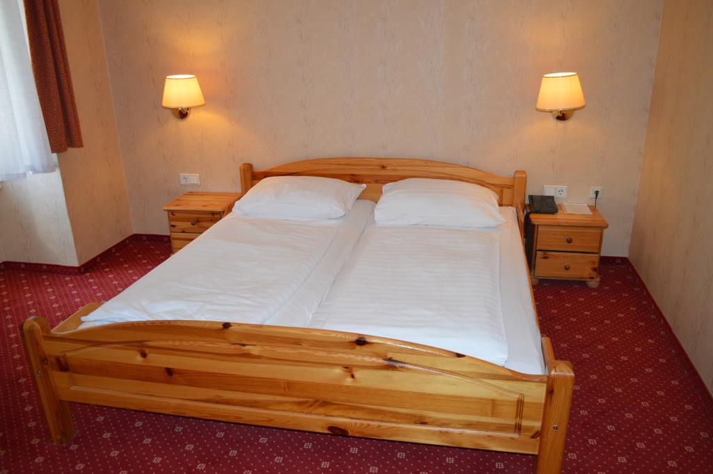 Hotel Pension Walzerstadt Viena Exterior foto