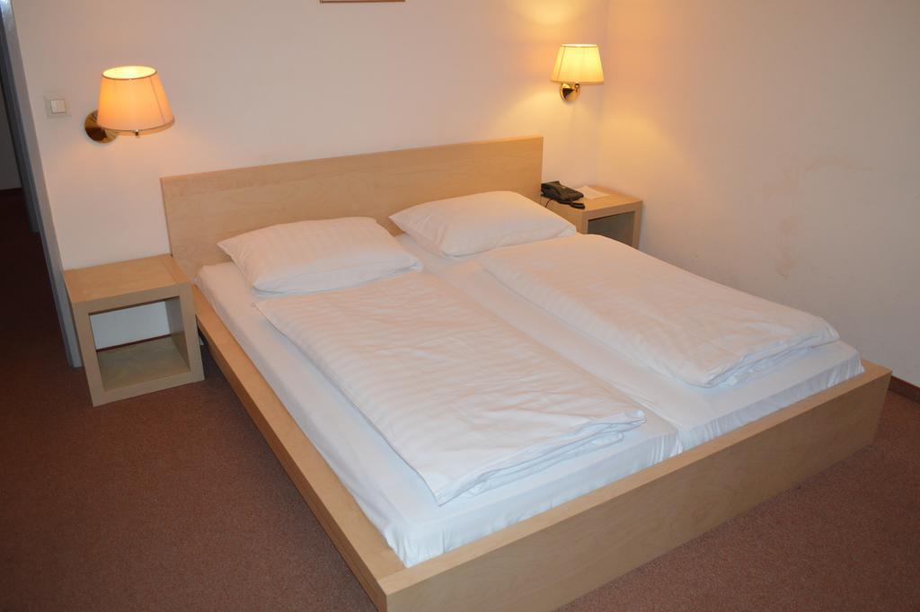 Hotel Pension Walzerstadt Viena Cameră foto