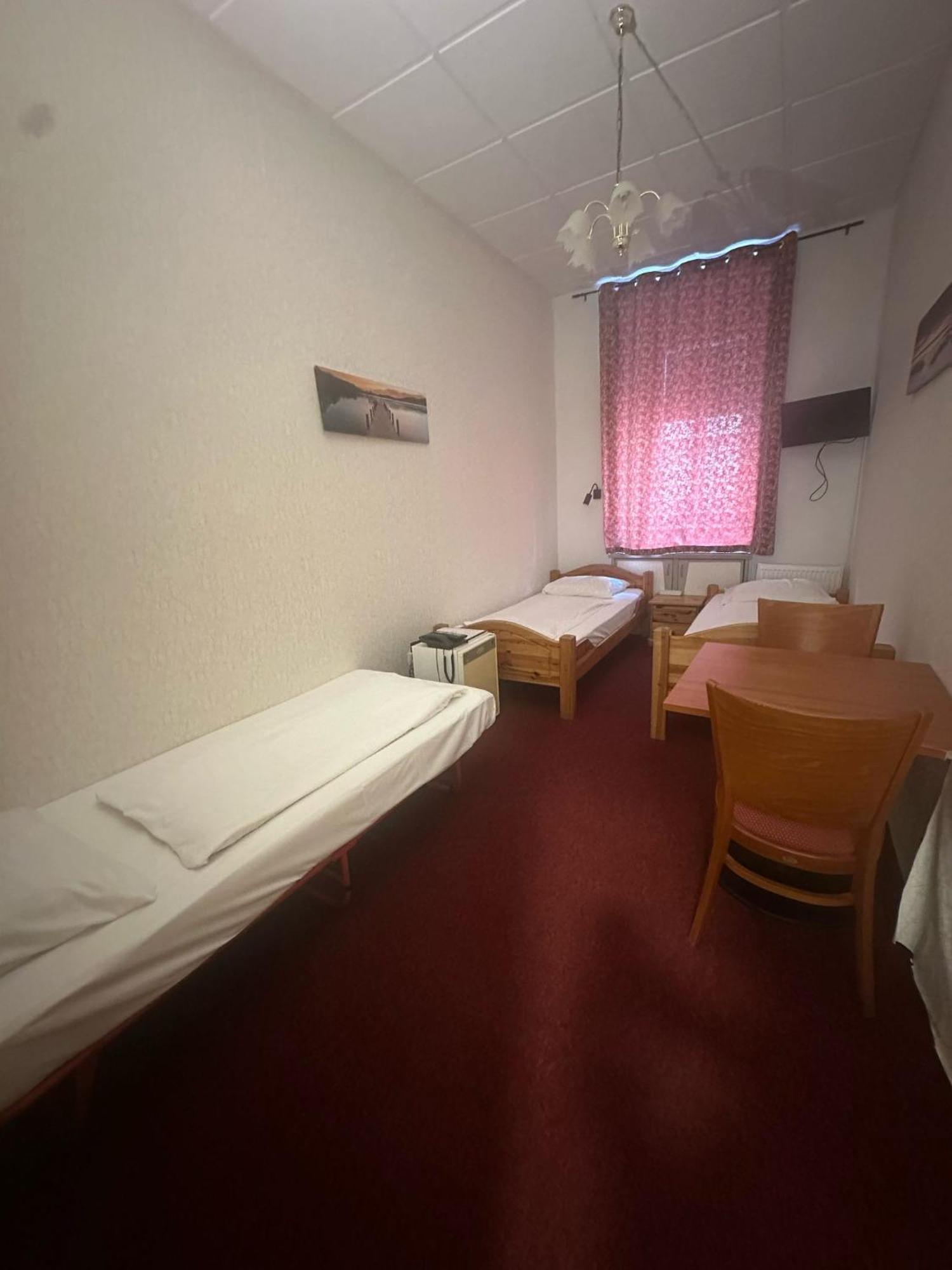 Hotel Pension Walzerstadt Viena Cameră foto